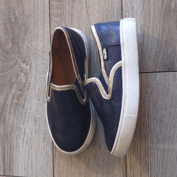 Slip-On Sneaker with Contrast Trim - Picture 4 of 6